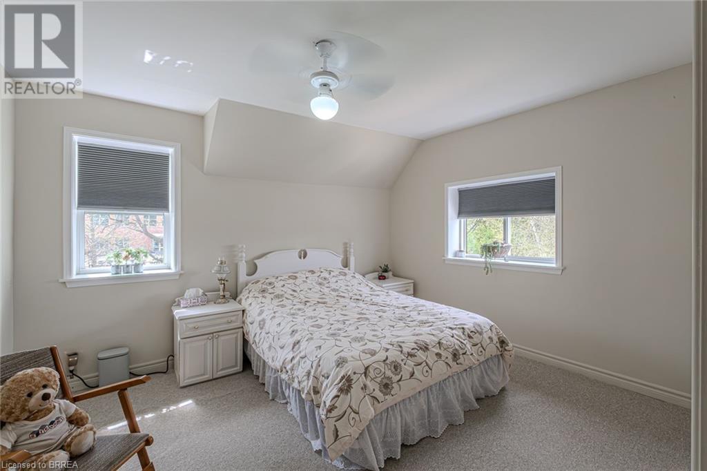 Photo 34 of 50 for 388 Mckellar Street