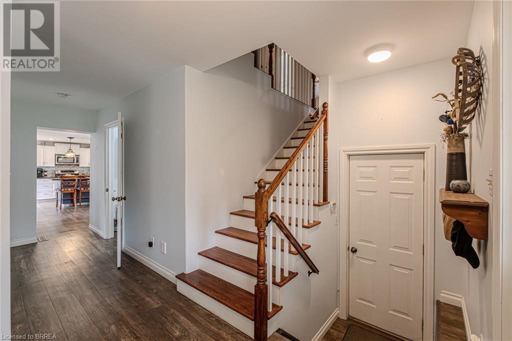 Photo 7 of 50 for 388 Mckellar Street