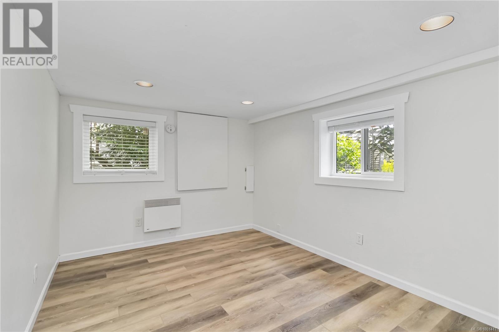 1064 Deal St, Oak Bay, British Columbia  V8S 5G5 - Photo 28 - 1001417