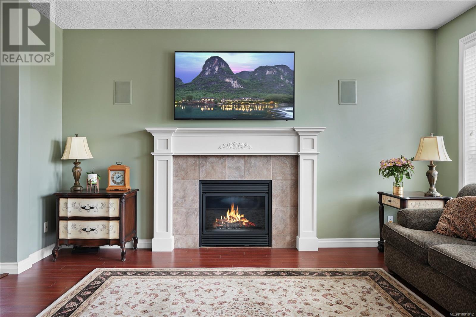 Property at 6583 Felderhof Rd image 4