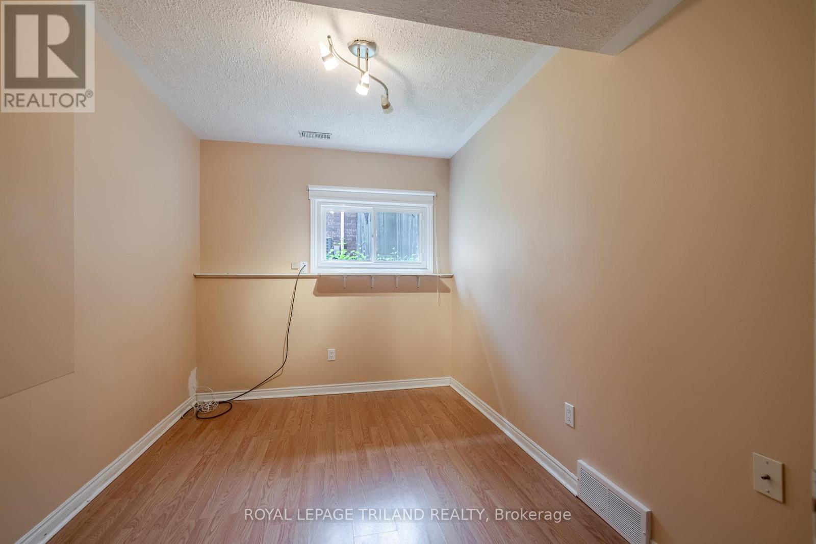 95 Concord Crescent, London North, Ontario  N6G 3H5 - Photo 33 - X12181780