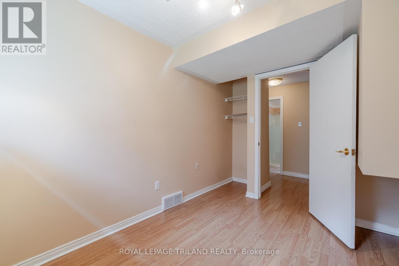 95 Concord Crescent, London North, Ontario  N6G 3H5 - Photo 34 - X12181780