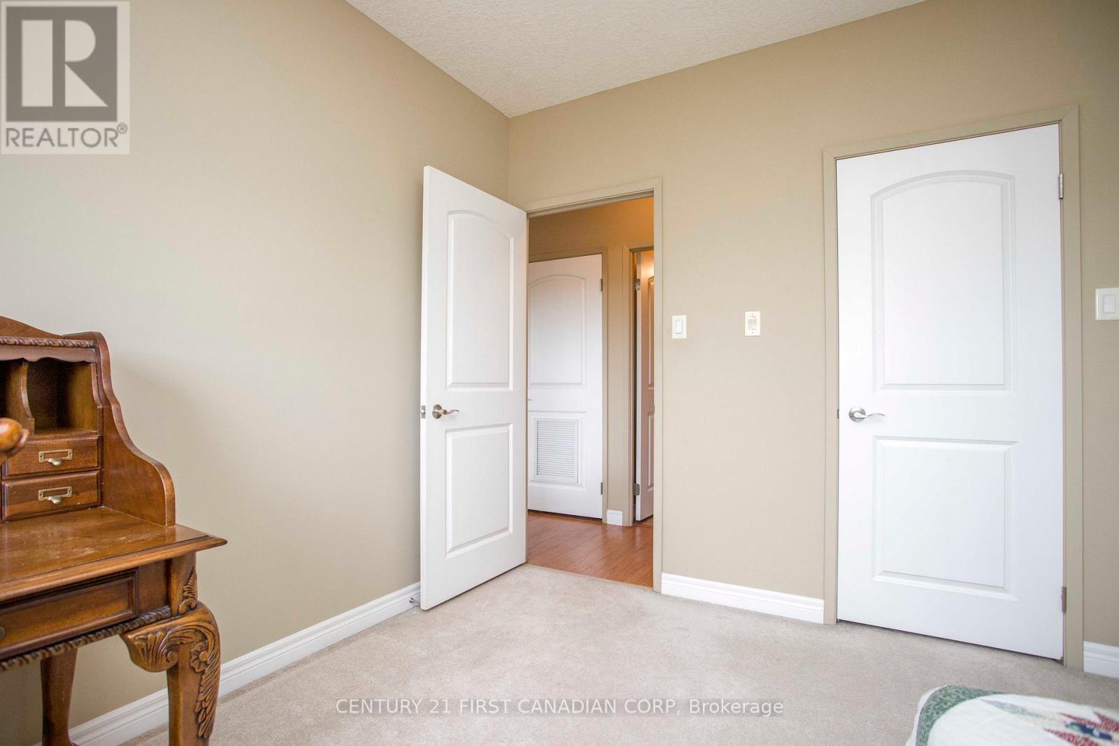 505 - 435 Colborne Street, London East (East F), Ontario  N6B 2T2 - Photo 23 - X12181877