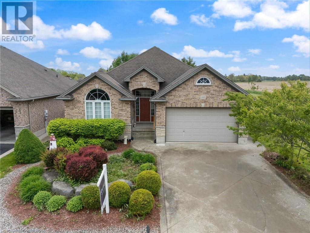 Property at 112 WILLOWDALE Crescent image 2