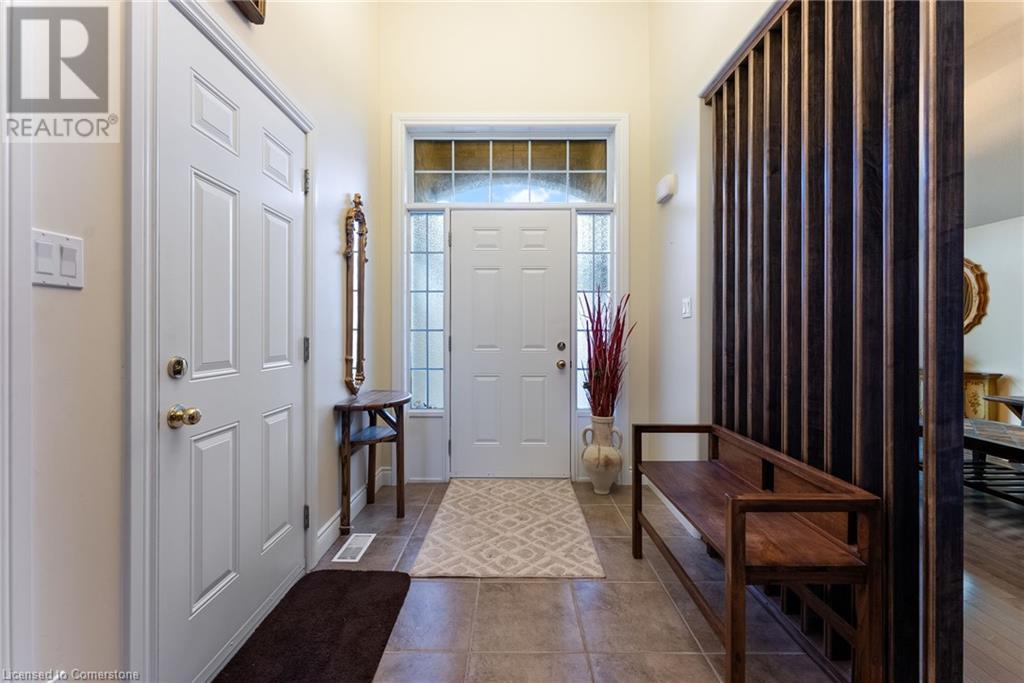 Property at 112 WILLOWDALE Crescent image 3