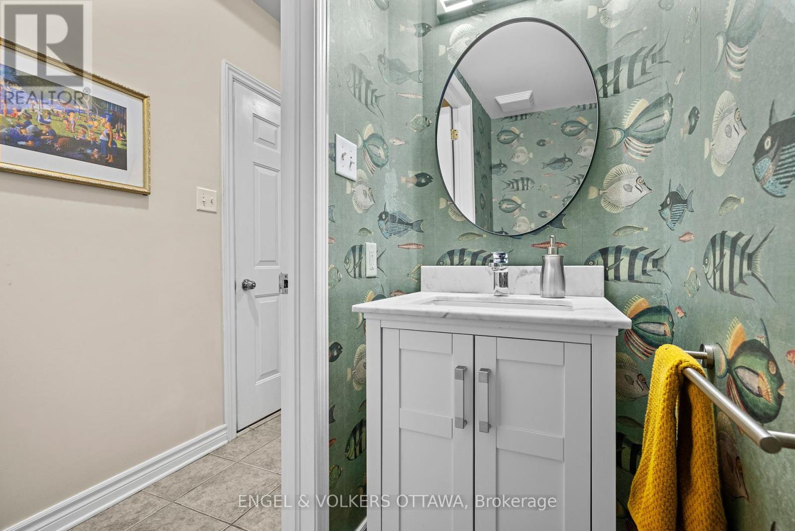 15 Haslemere Avenue, Ottawa, Ontario  K2W 1E3 - Photo 27 - X12181848