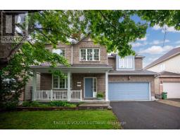15 HASLEMERE AVENUE, Ottawa, Ontario