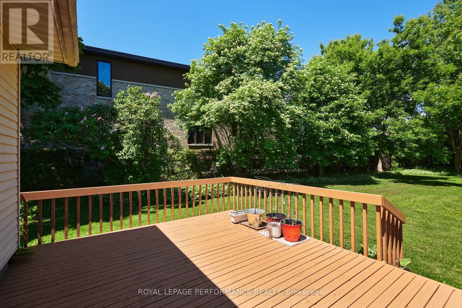 1156 Normandy Crescent, Ottawa, Ontario  K2E 5A6 - Photo 5 - X12181870