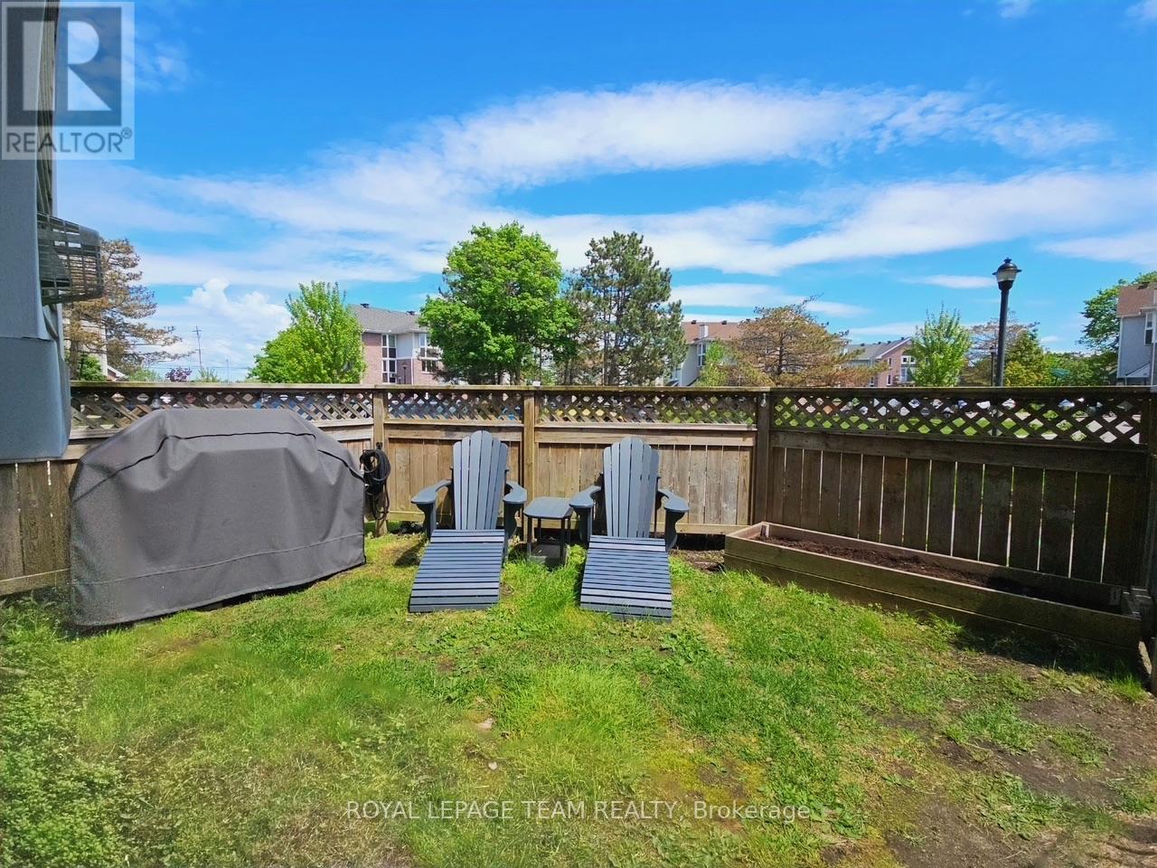 Property at 5 - 5 TIMBERVIEW WAY image 3