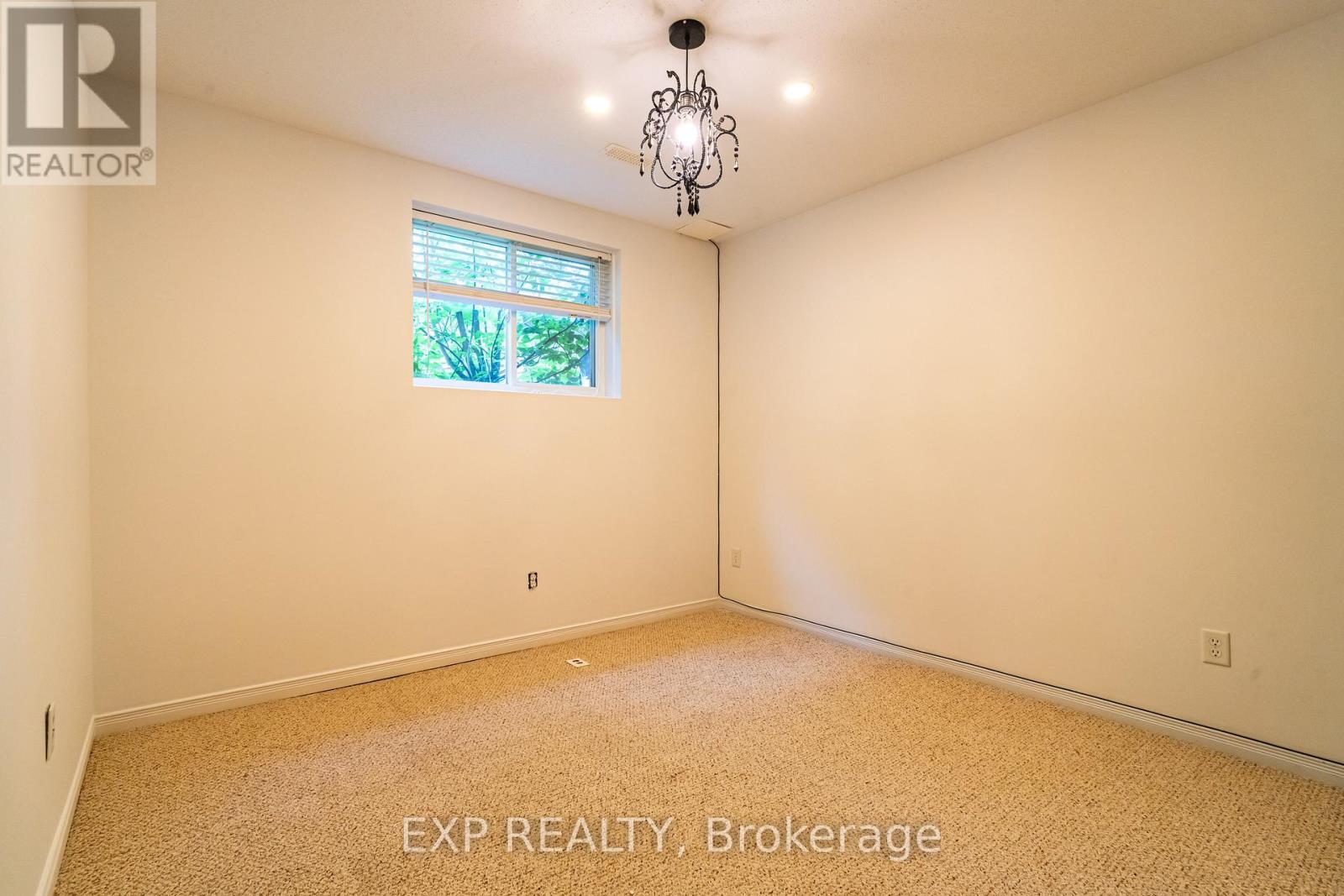 58 Withrow Avenue E, Ottawa, Ontario  K2G 2J1 - Photo 21 - X12181958