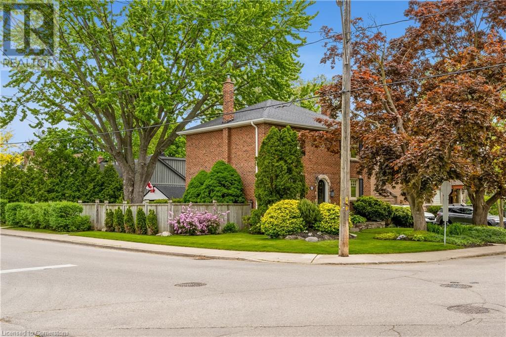 605 Emerald Street, Burlington, Ontario  L7R 2P3 - Photo 4 - 40733390