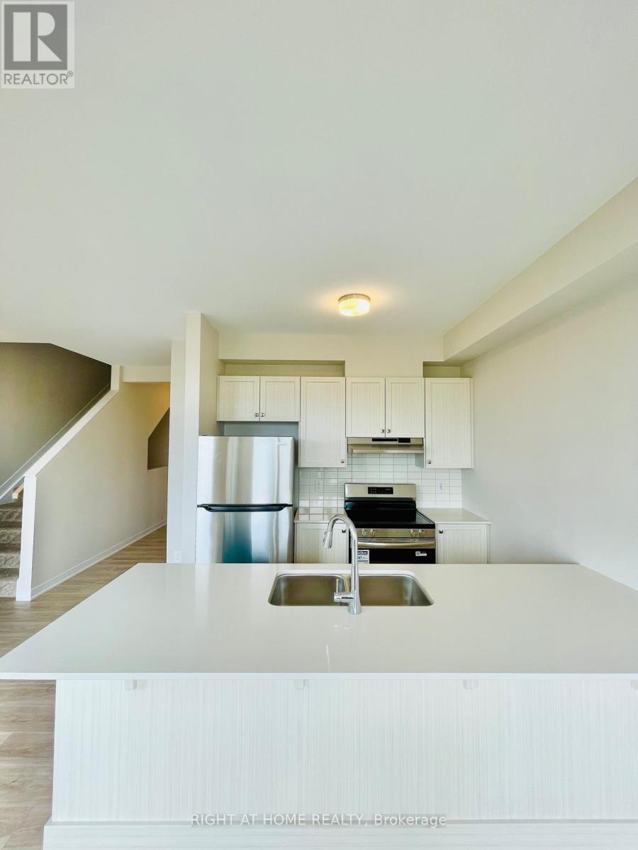 825 Andesite Terrace, Ottawa, Ontario  K2J 7H4 - Photo 13 - X12181755