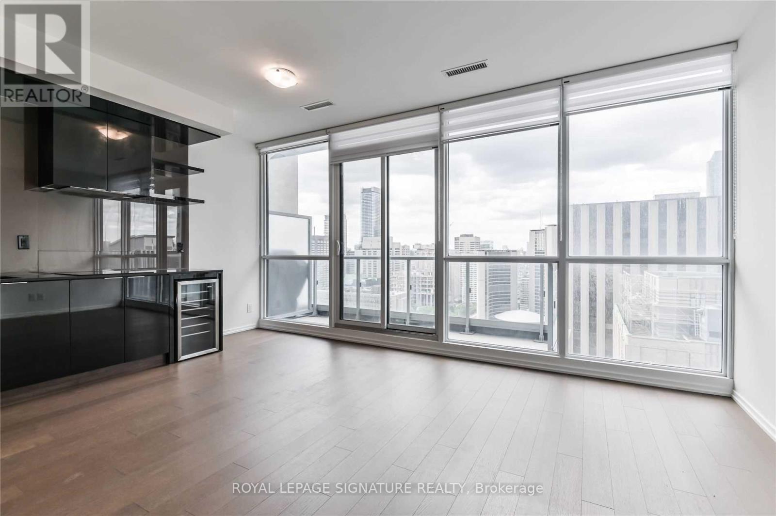 1202 - 70 TEMPERANCE STREET, Toronto, Ontario