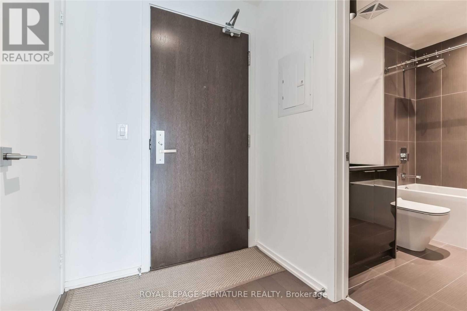 1202 - 70 Temperance Street, Toronto, Ontario  M5H 0B1 - Photo 7 - C12181720