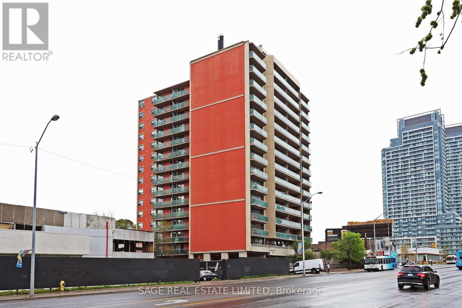 804 - 5949 Yonge Street, Toronto (Newtonbrook East), Ontario  M2M 3V8 - Photo 1 - C12181728