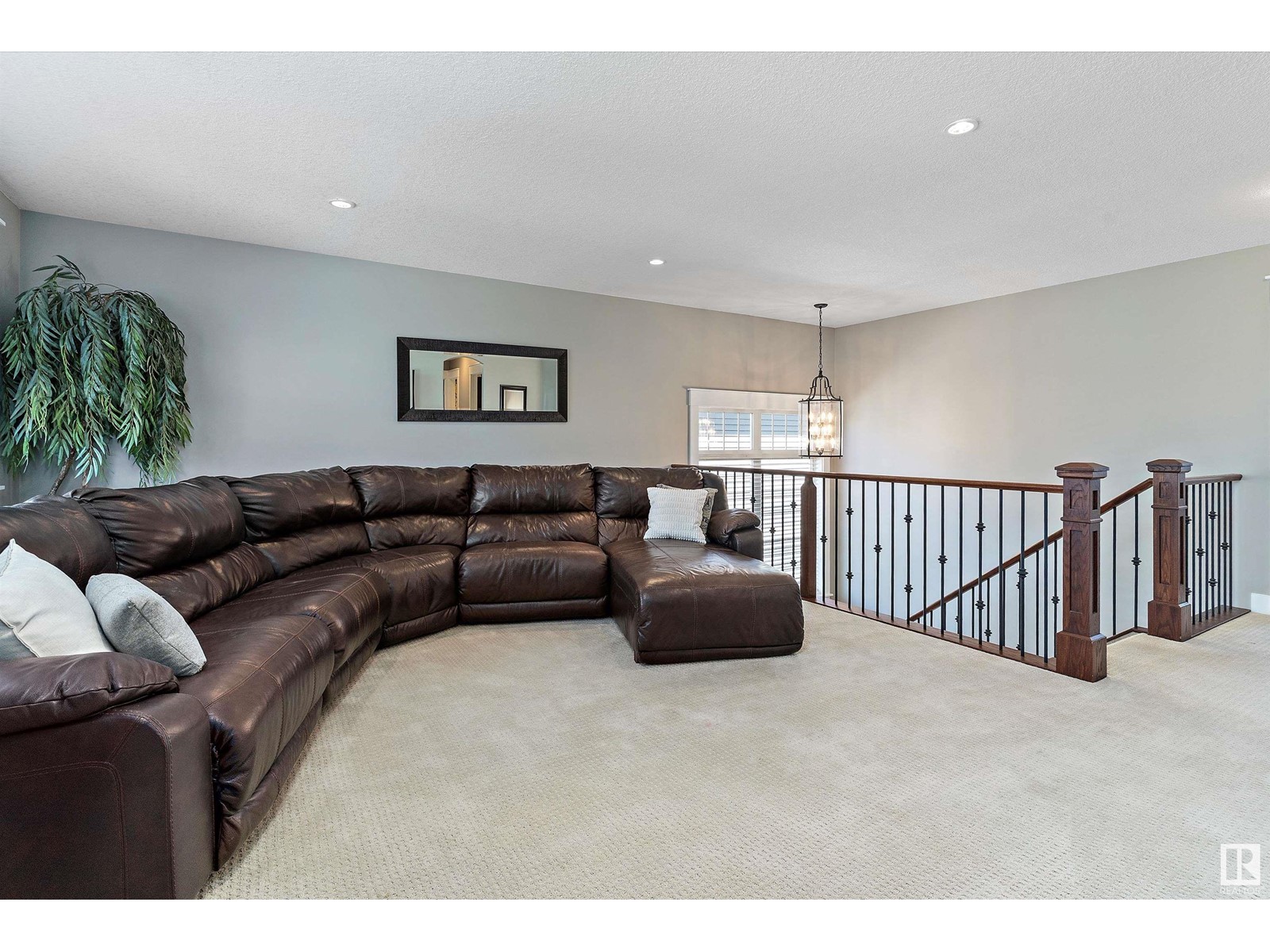 Property at 26 VERONA CR image 2