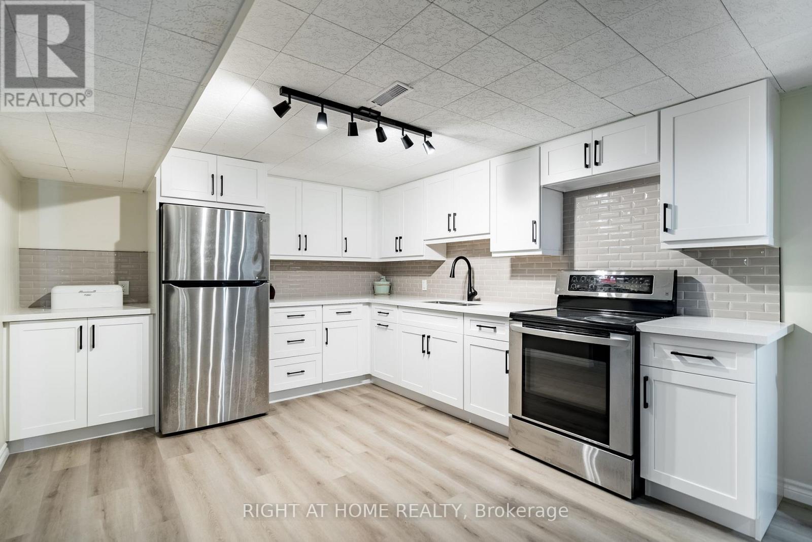 109 Crawforth Street, Whitby, Ontario  L1N 3S4 - Photo 24 - E12181711