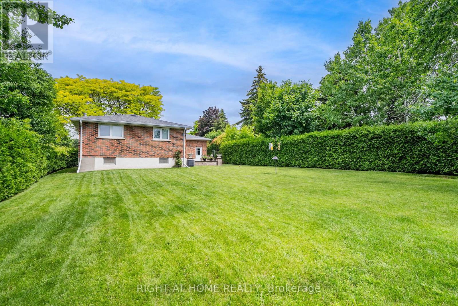 109 Crawforth Street, Whitby, Ontario  L1N 3S4 - Photo 37 - E12181711