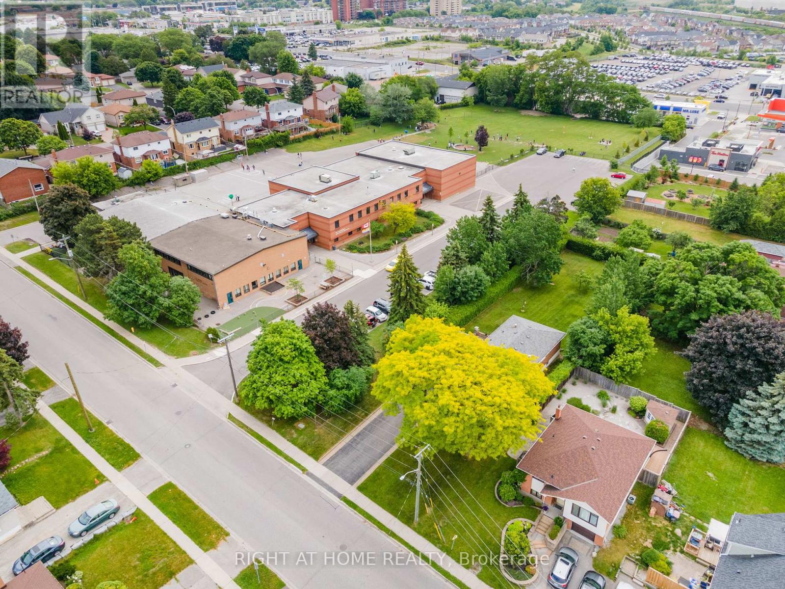 109 Crawforth Street, Whitby, Ontario  L1N 3S4 - Photo 43 - E12181711