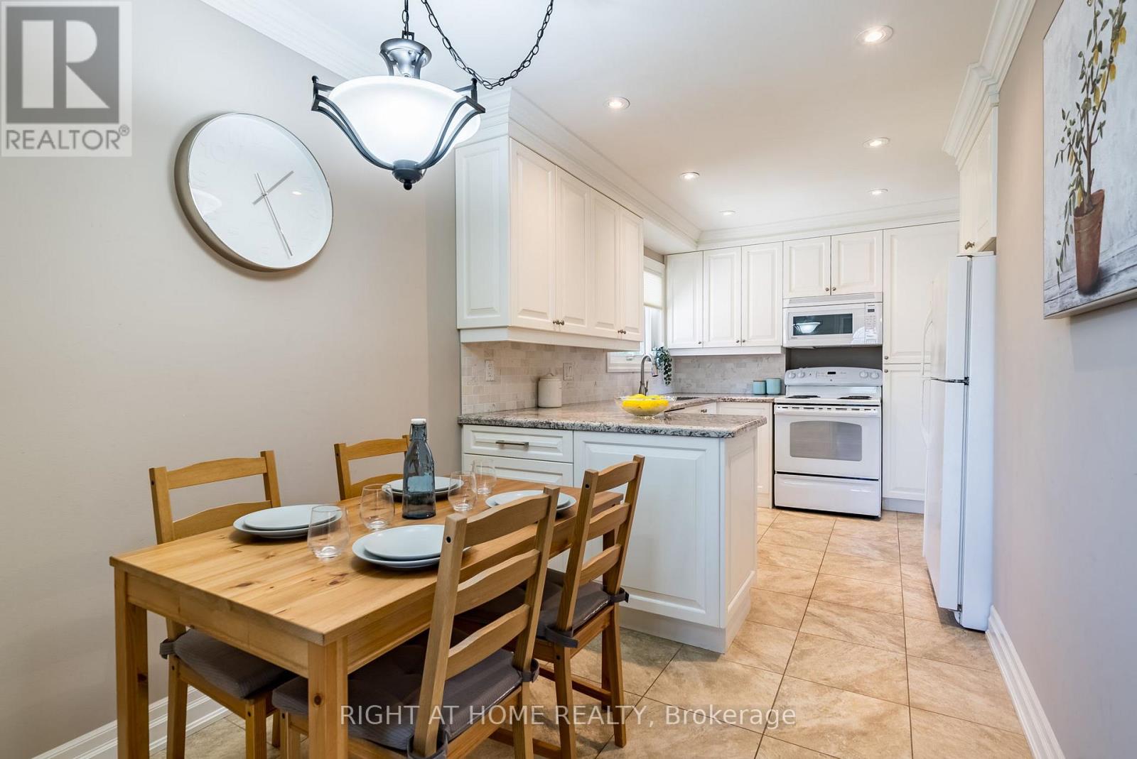 109 Crawforth Street, Whitby, Ontario  L1N 3S4 - Photo 5 - E12181711