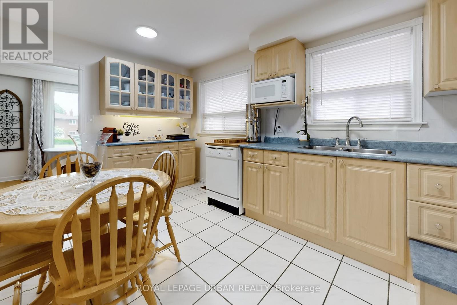 98 Silvio Avenue, Toronto (Clairlea-Birchmount), Ontario  M1K 1V3 - Photo 11 - E12181737
