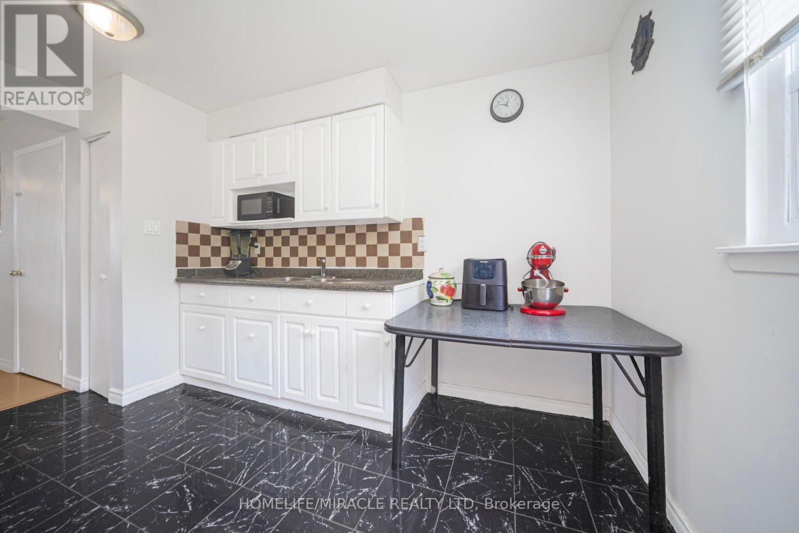 35 Horseley Hill Drive, Toronto (Malvern), Ontario  M1B 1W4 - Photo 16 - E12181768