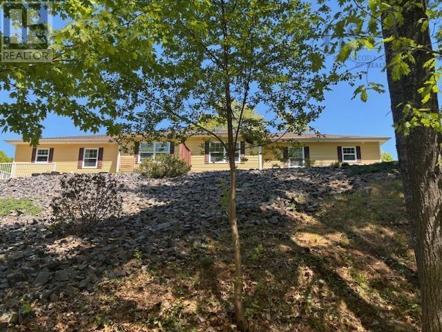 4-6 Fallsview Place, Coldbrook, Nova Scotia  B4R 1B5 - Photo 5 - 202512723