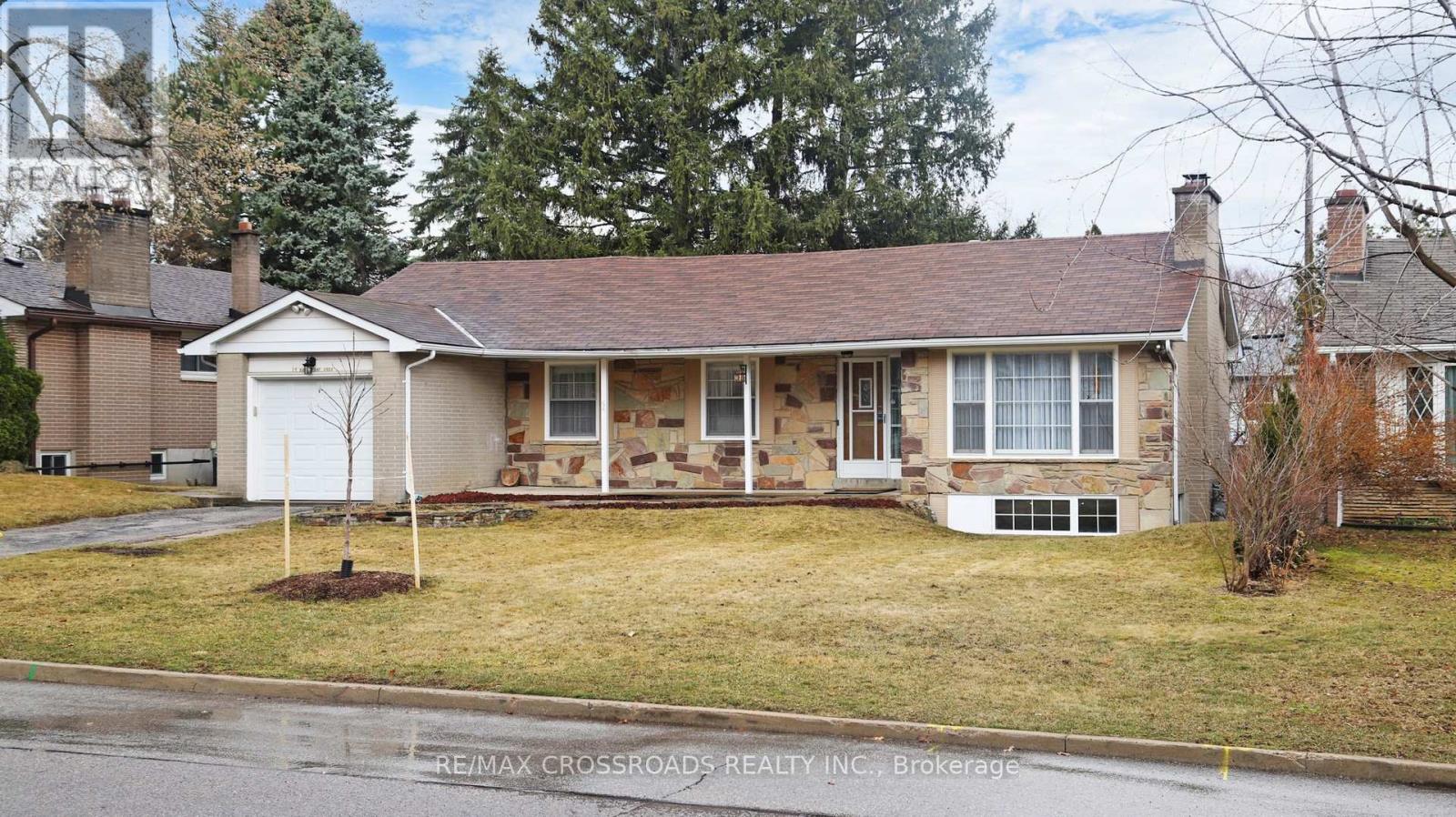 14 Brightbay Crescent, Markham, Ontario  L3T 1C1 - Photo 2 - N12181714