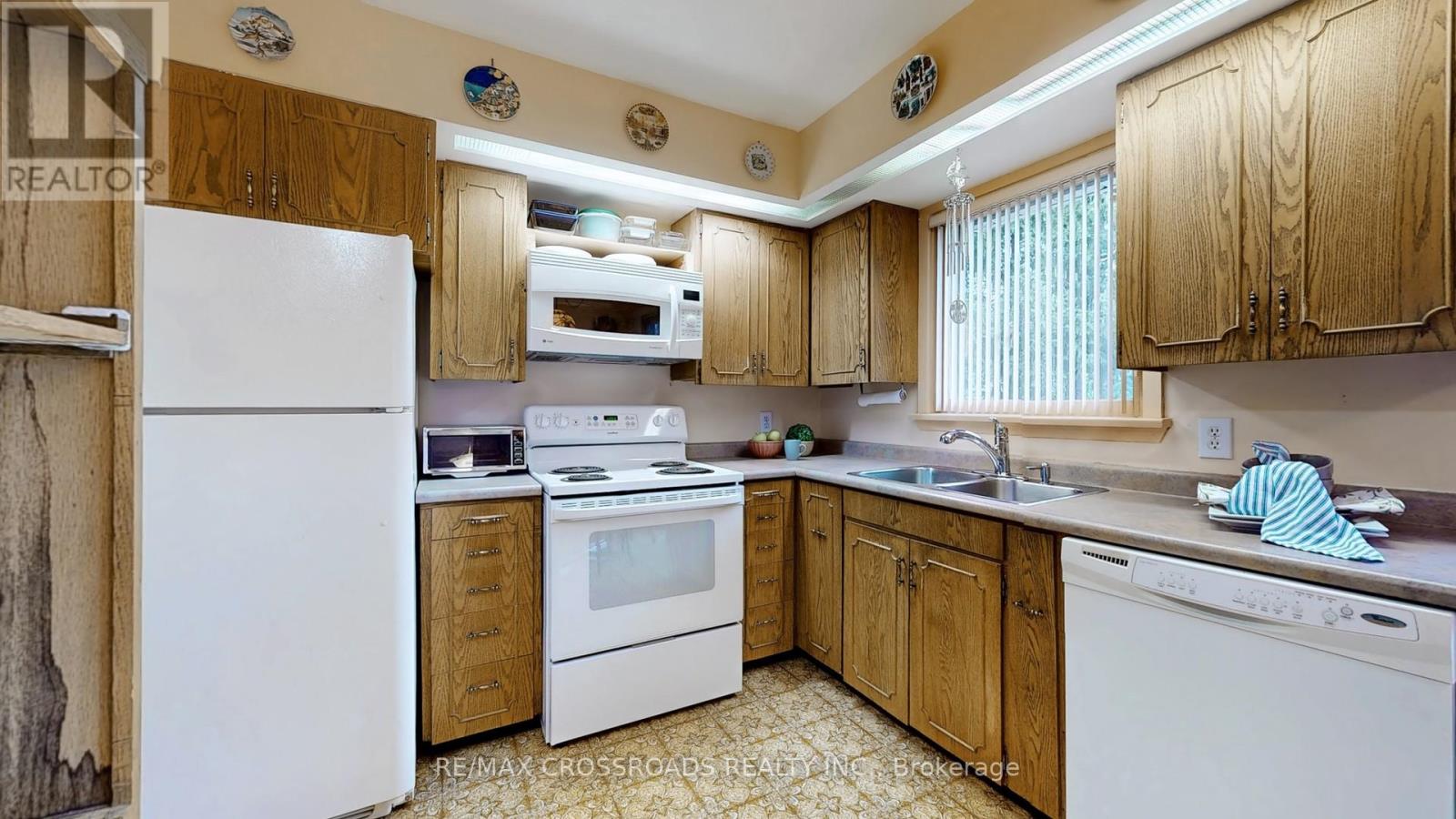 14 Brightbay Crescent, Markham, Ontario  L3T 1C1 - Photo 9 - N12181714