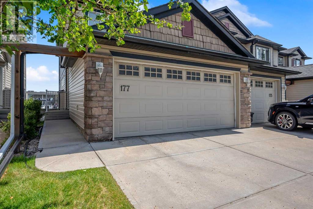177 Royal Birch Mount Nw, Calgary, Alberta  T3G 5W7 - Photo 2 - A2224546