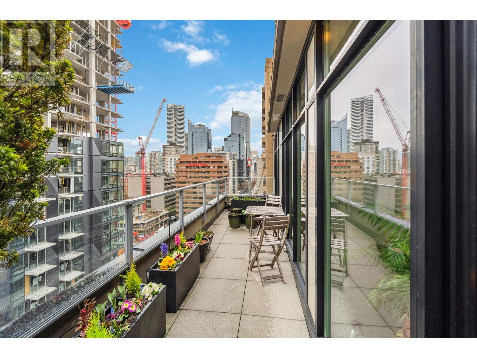 1601 1252 Hornby Street, Vancouver, British Columbia  V6Z 1W2 - Photo 11 - R3008060