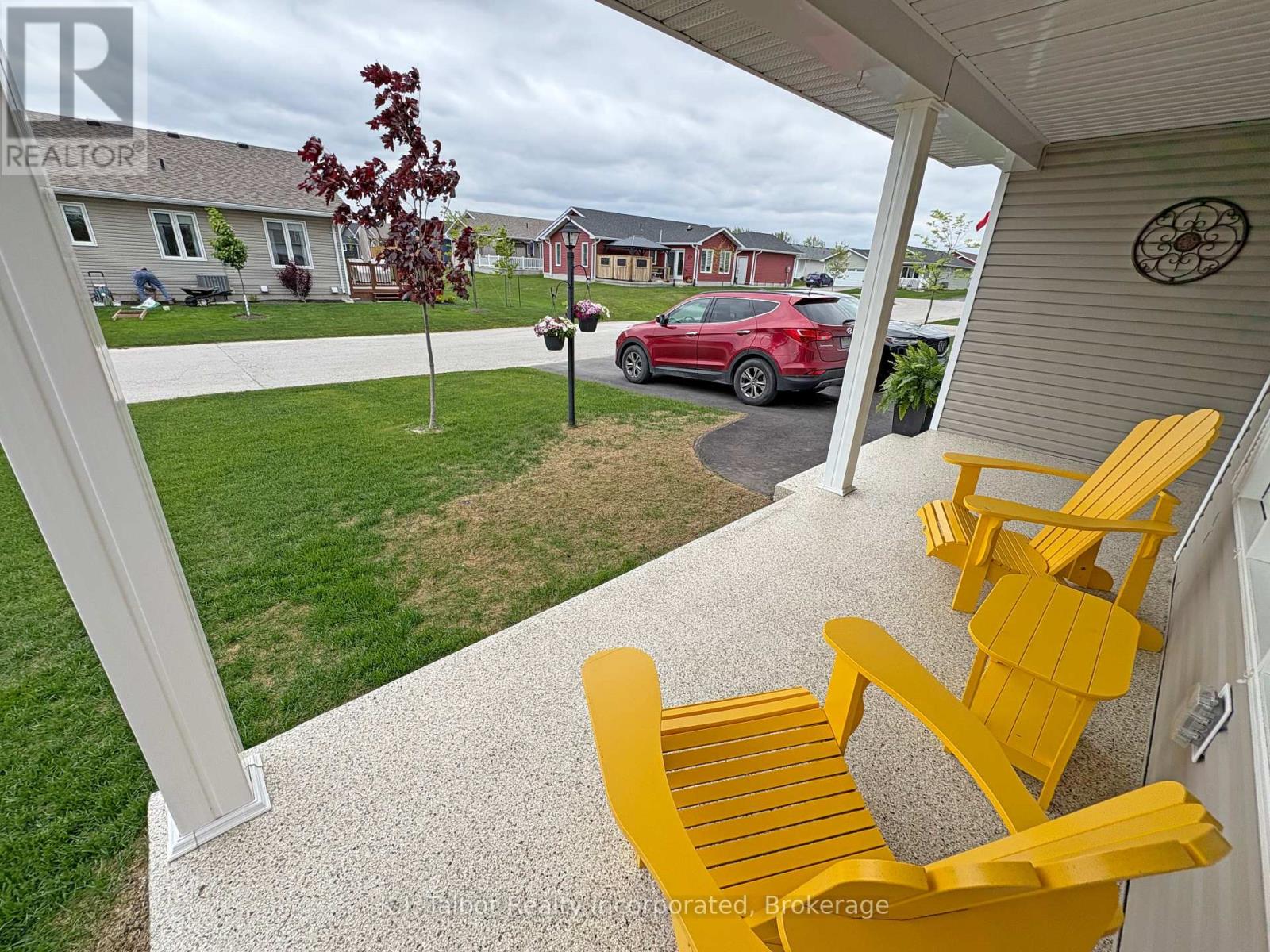 119 Lake Breeze Drive, Ashfield-Colborne-Wawanosh, Ontario  N7A 0C6 - Photo 4 - X12181850