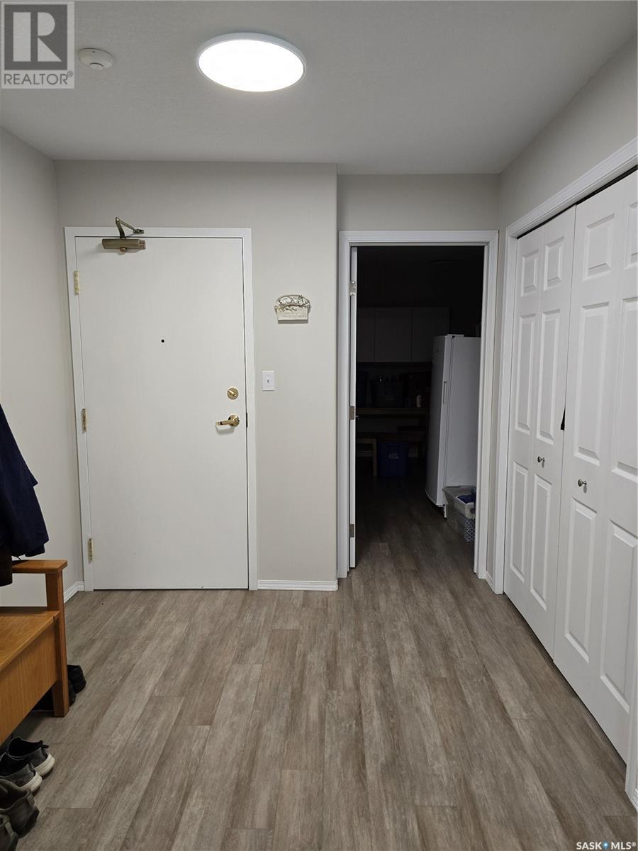 202 304 3rd Avenue E, Watrous, Saskatchewan  S0K 4T0 - Photo 7 - SK988335