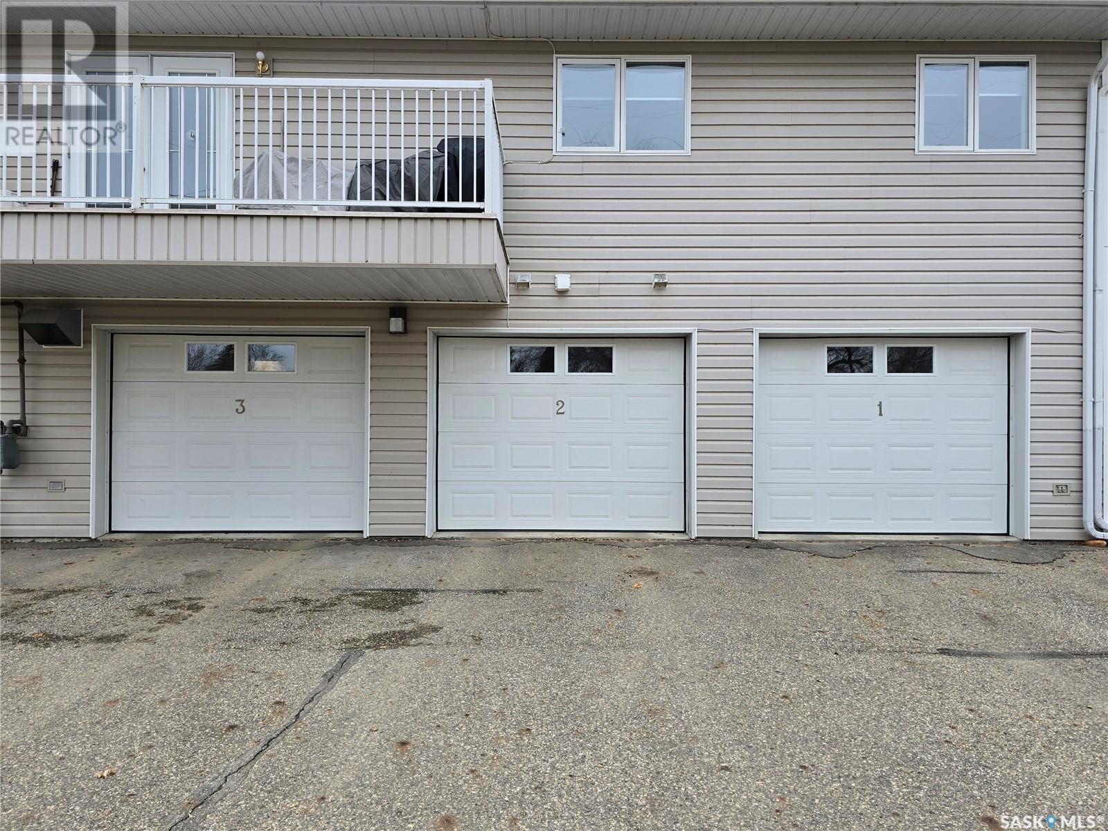 202 304 3rd Avenue E, Watrous, Saskatchewan  S0K 4T0 - Photo 36 - SK988335