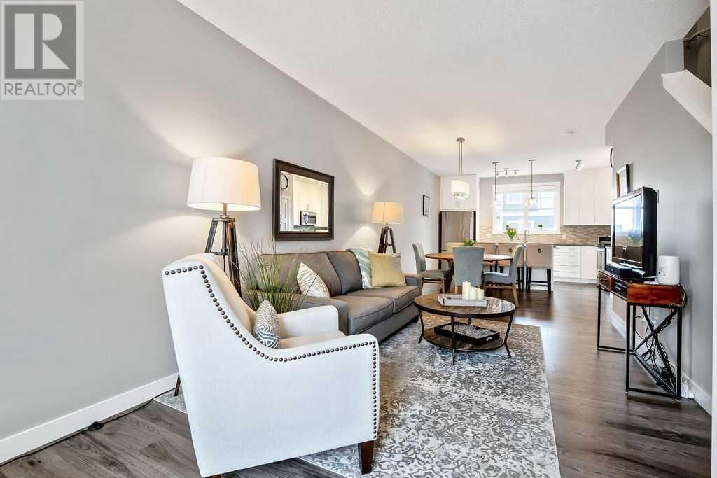 157 Cranbrook Walk Se, Calgary, Alberta  T3M 2V5 - Photo 3 - A2211224