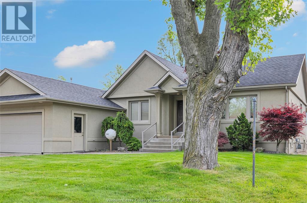 Property at 3994 ROSELAND West image 3