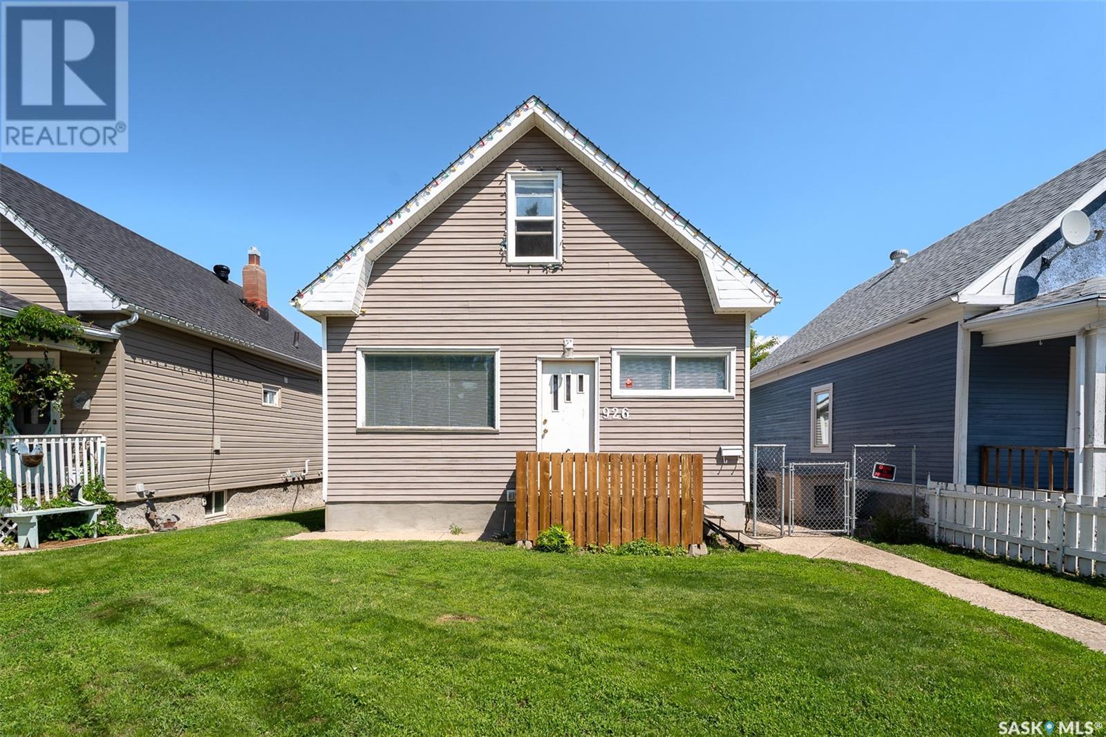 Property at 926 Lillooet STREET W image 1