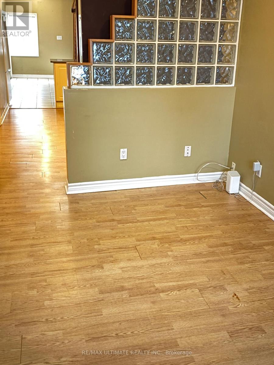 46 Bristol Avenue, Toronto (Dovercourt-Wallace Emerson-Junction), Ontario  M6H 3J9 - Photo 3 - W12181709