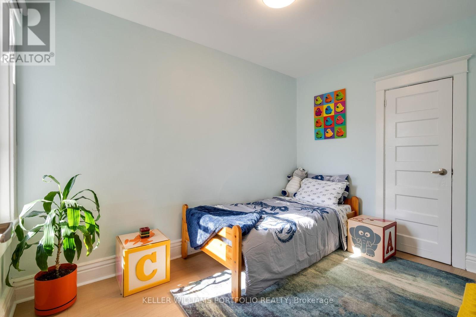 166 Gilmour Avenue, Toronto, Ontario  M6P 3B3 - Photo 14 - W12181713