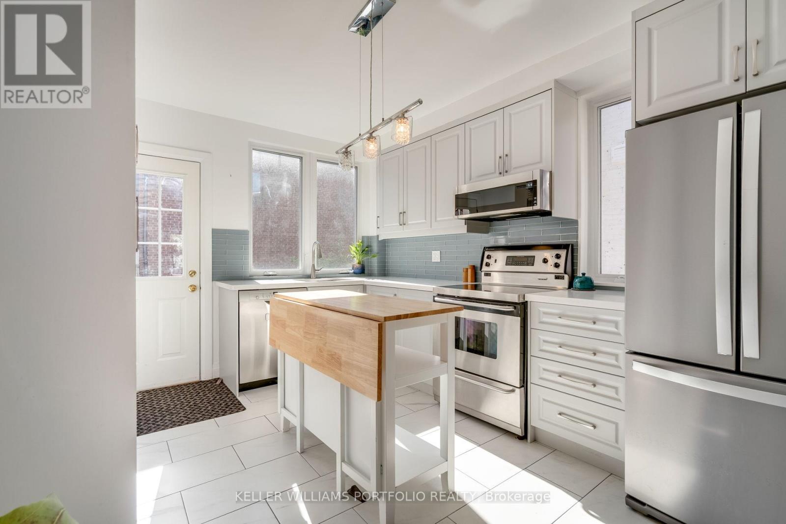 166 Gilmour Avenue, Toronto, Ontario  M6P 3B3 - Photo 8 - W12181713