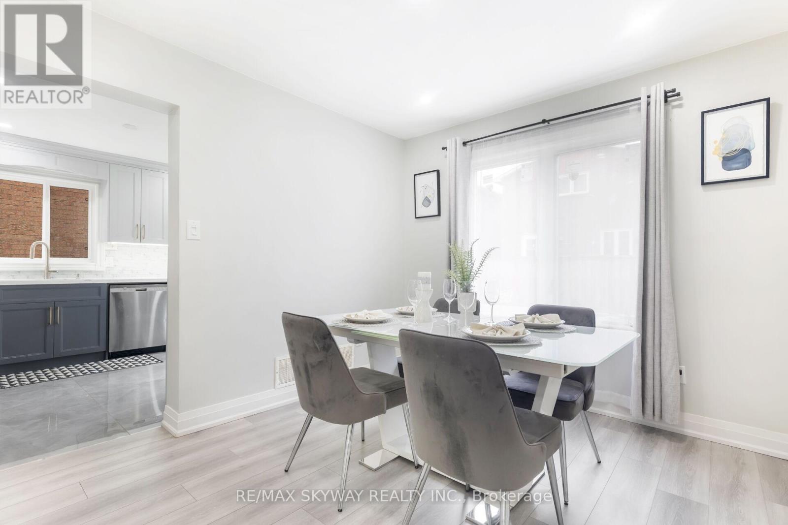 19 Alabaster Drive, Brampton (Brampton North), Ontario  L6V 4E5 - Photo 12 - W12181727