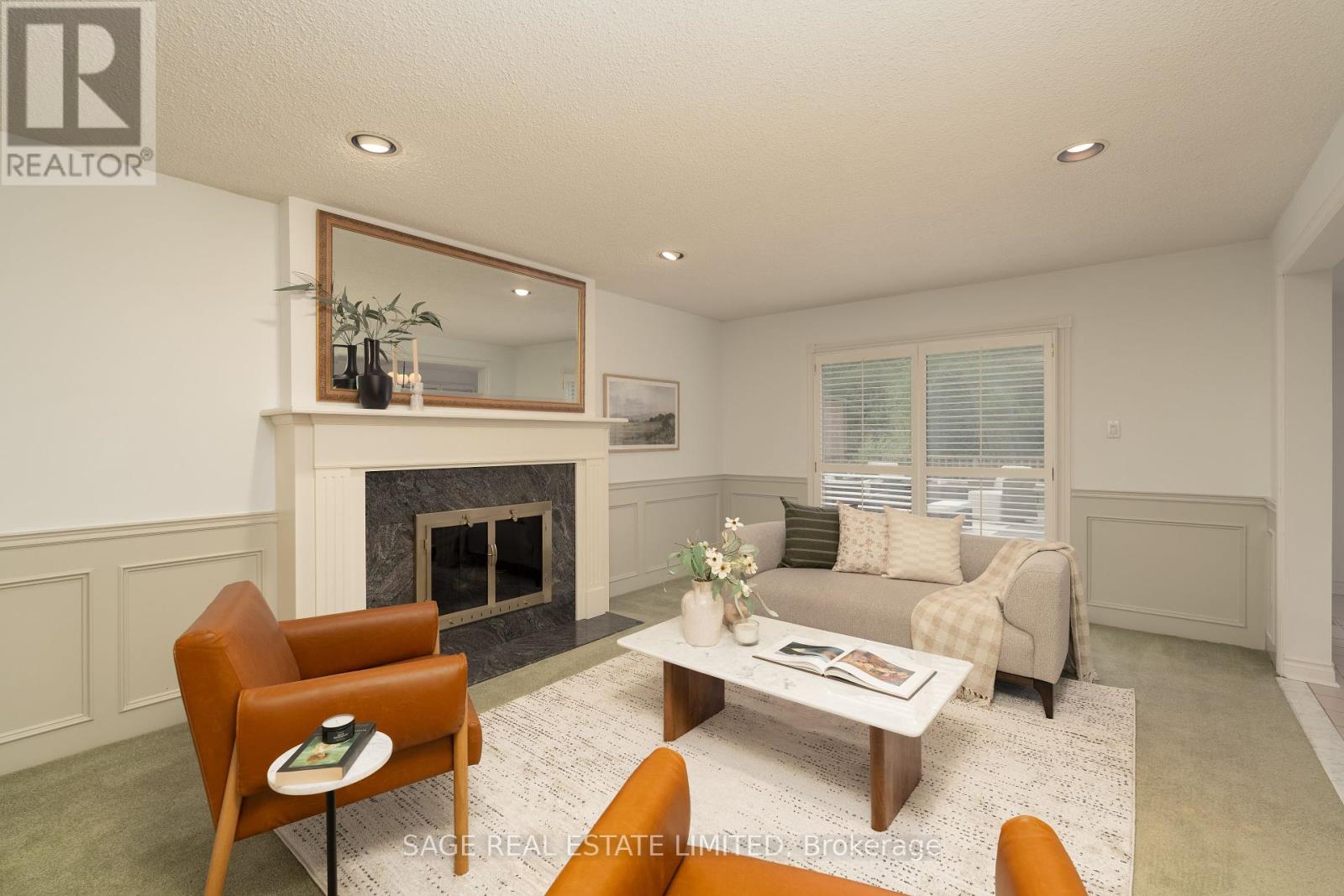 172 Burnhamthorpe Road, Toronto, Ontario  M9A 1H6 - Photo 30 - W12181760