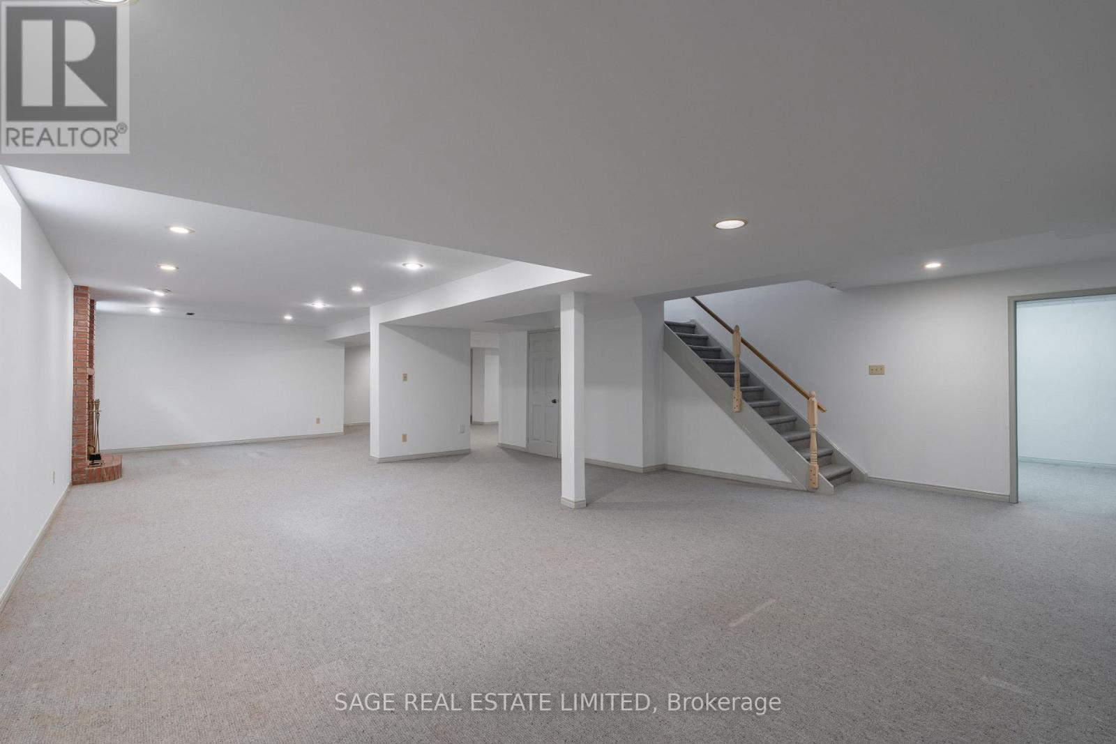 172 Burnhamthorpe Road, Toronto (Islington-City Centre West), Ontario  M9A 1H6 - Photo 44 - W12181760