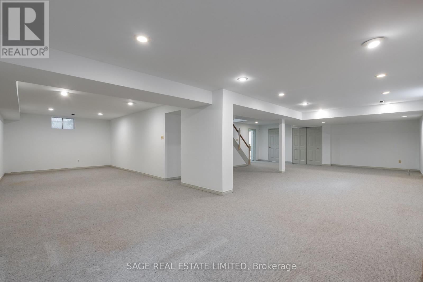 172 Burnhamthorpe Road, Toronto, Ontario  M9A 1H6 - Photo 45 - W12181760