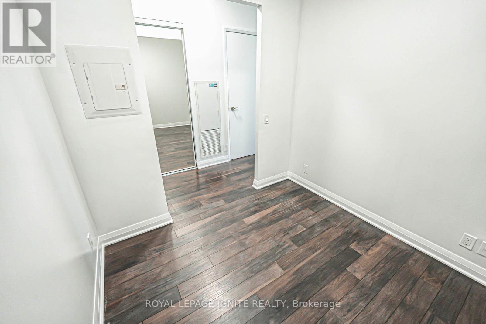 2905 - 5 Valhalla Inn Road, Toronto (Islington-City Centre West), Ontario  M9B 0B1 - Photo 19 - W12181767