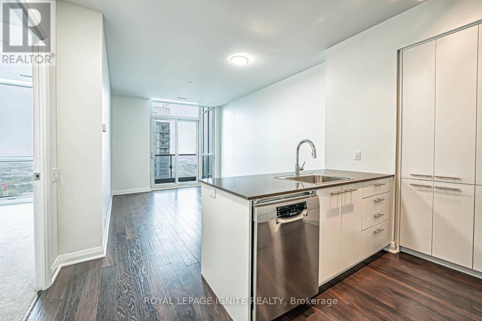 2905 - 5 Valhalla Inn Road, Toronto (Islington-City Centre West), Ontario  M9B 0B1 - Photo 6 - W12181767