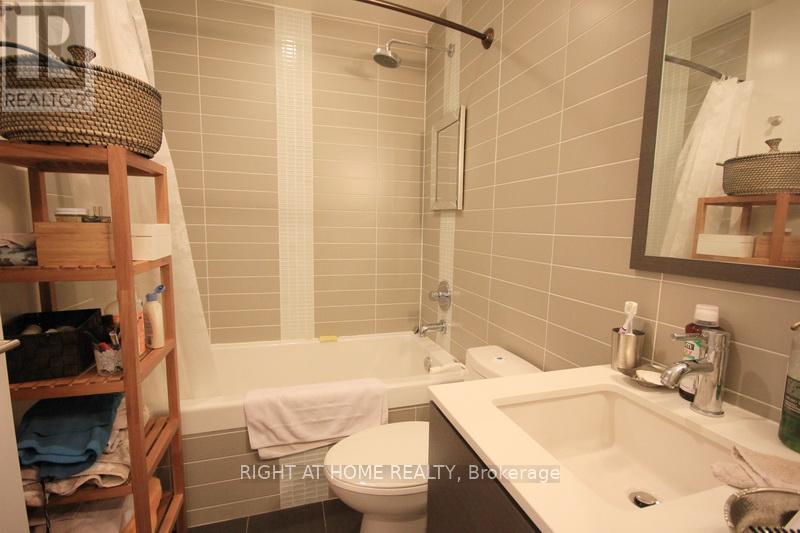 512 - 55 Front Street E, Toronto, Ontario  M5E 1B3 - Photo 6 - C12181853