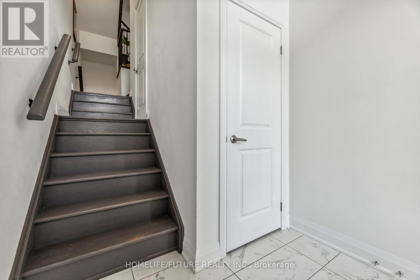 Property at 38 ELKINGTON CRESCENT image 4