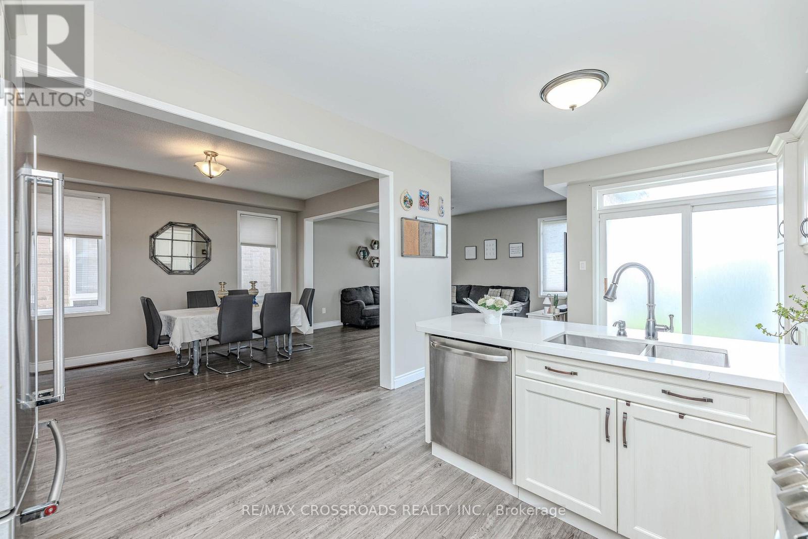467 Rougewalk Drive, Pickering, Ontario  L1X 0A1 - Photo 15 - E12181927