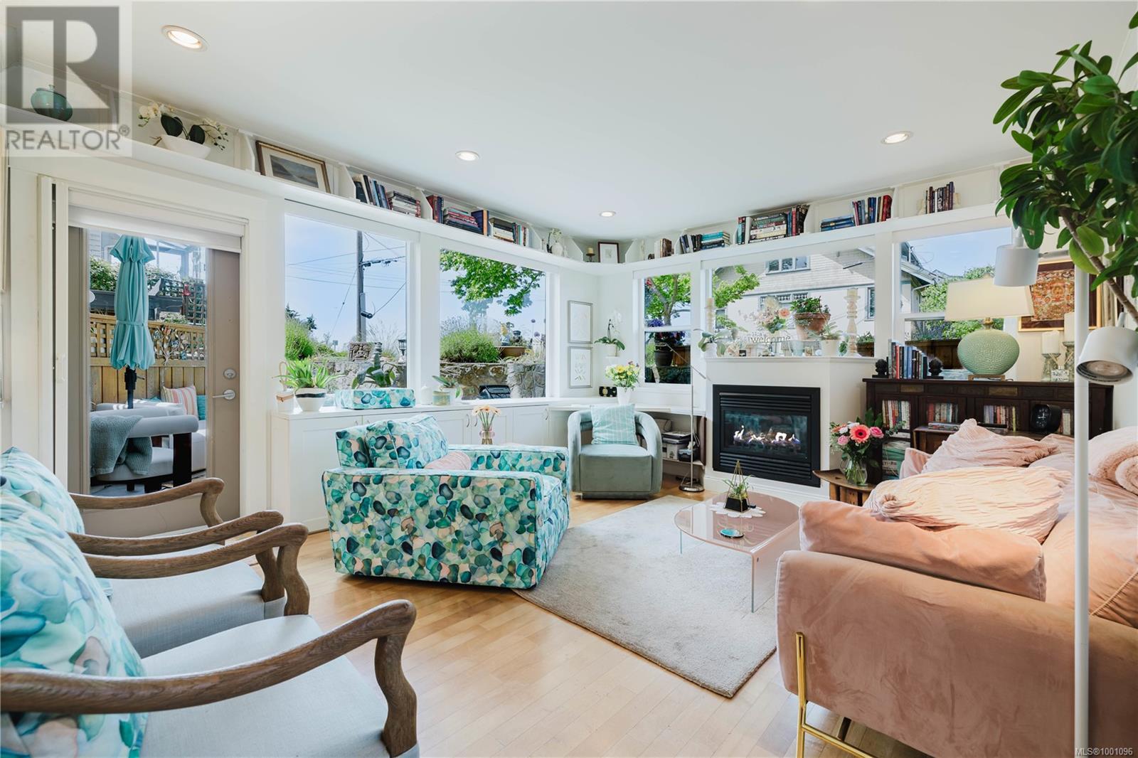 Property at 1 9 Moss St image 5